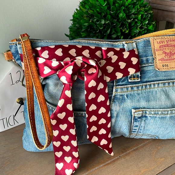 🎀UPCYCLED HOBO SHOULDER/CLUTCH BAG NEW🎀 - Picture 2 of 6